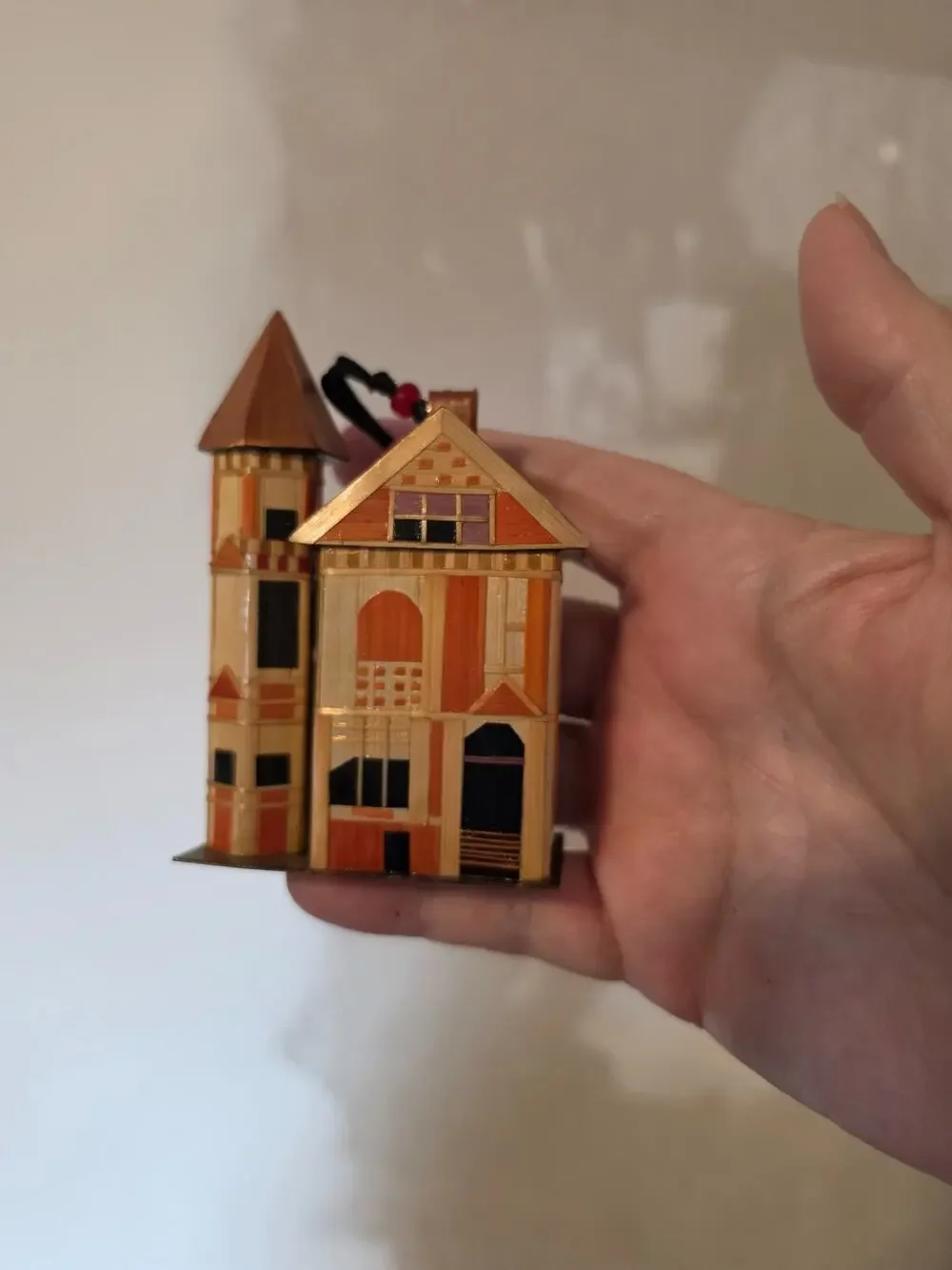 Vintage REO 1978 Meow Wheat Straw House Ornament